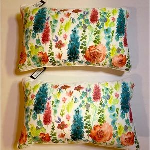 Chateau  - Decorative Pillows